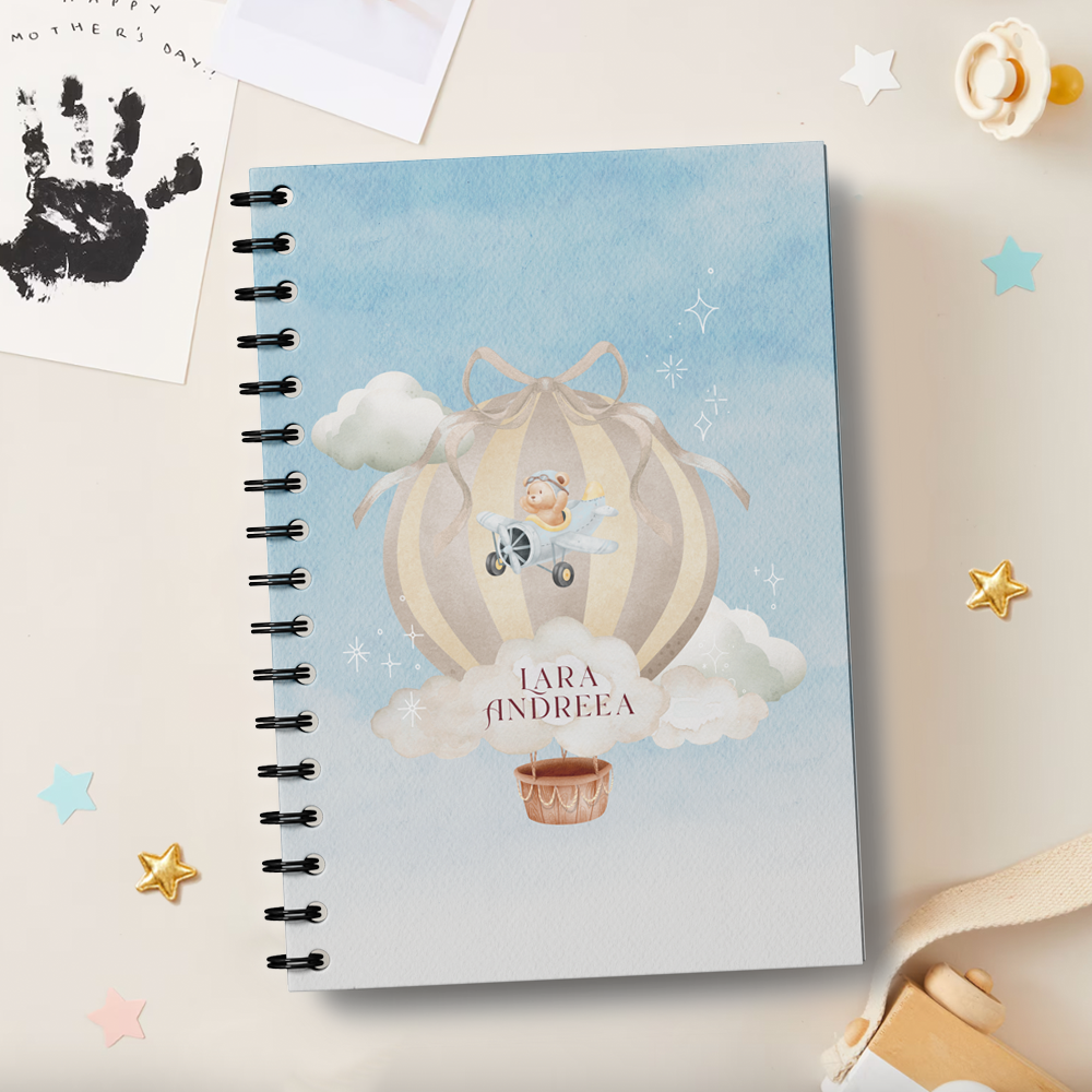 Jurnal pentru bebeluș personalizat cu nume, copertă crem, Cream Dream